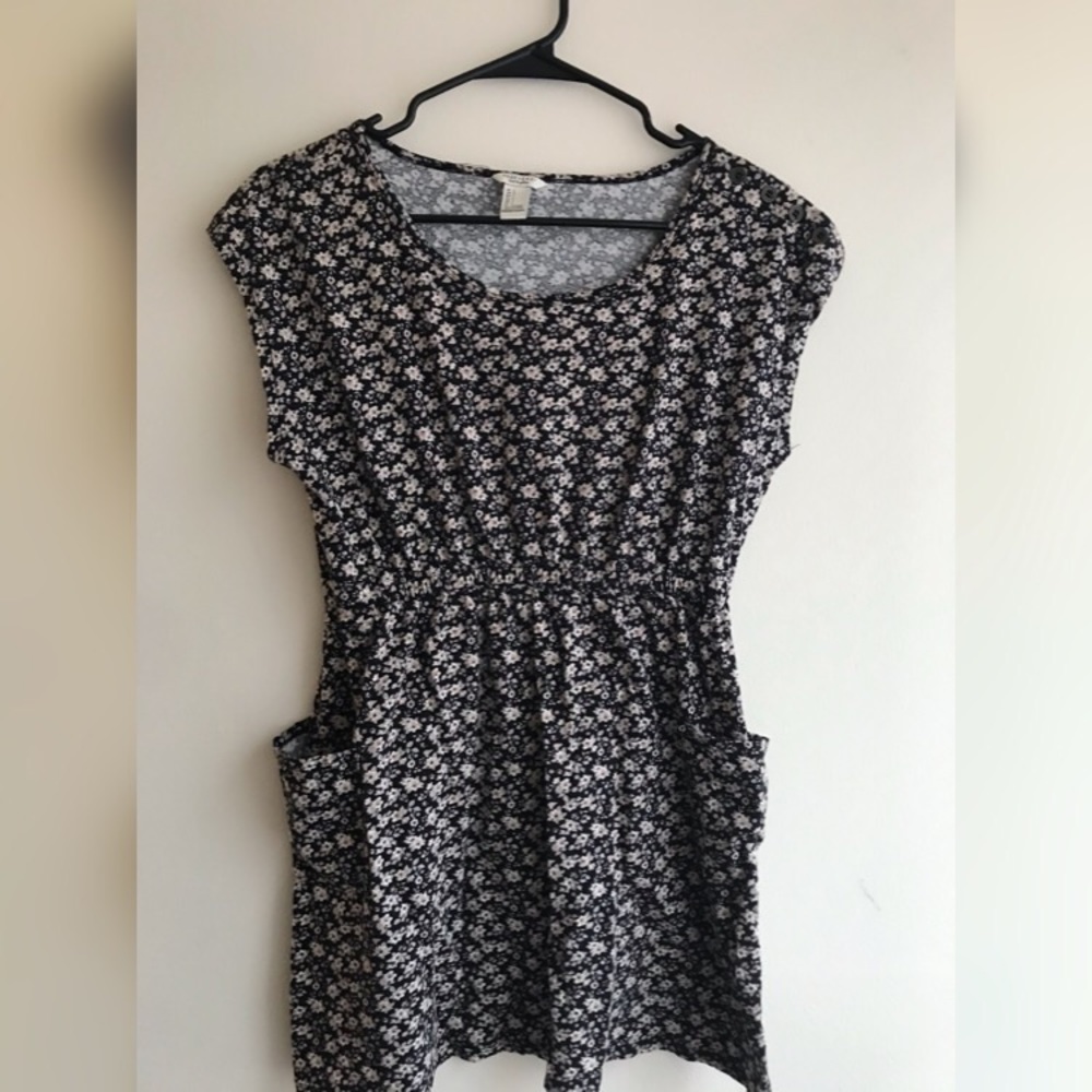Floral Dress with pockets!